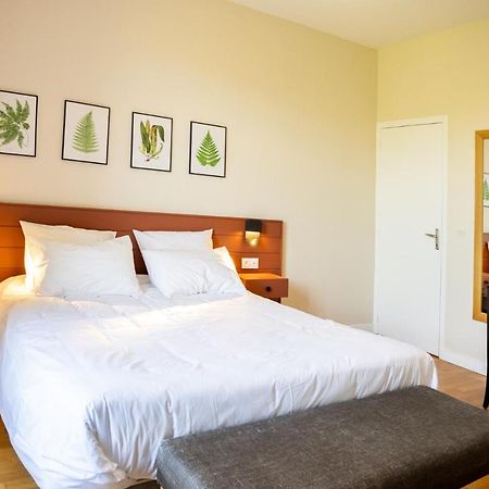 Bel Appartement, Bien Equipe Et Confortable Dans Le Centre Historique Fougères Dış mekan fotoğraf