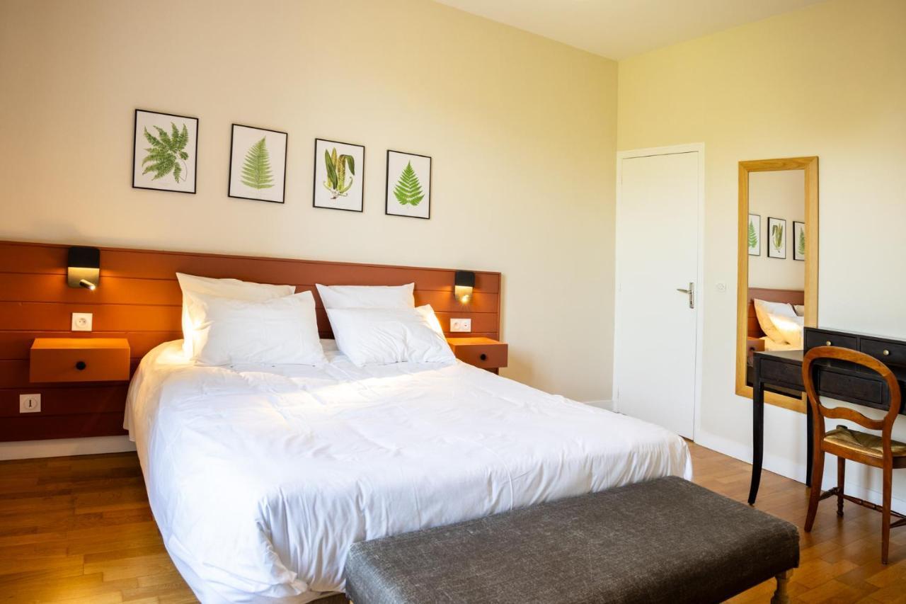 Bel Appartement, Bien Equipe Et Confortable Dans Le Centre Historique Fougères Dış mekan fotoğraf