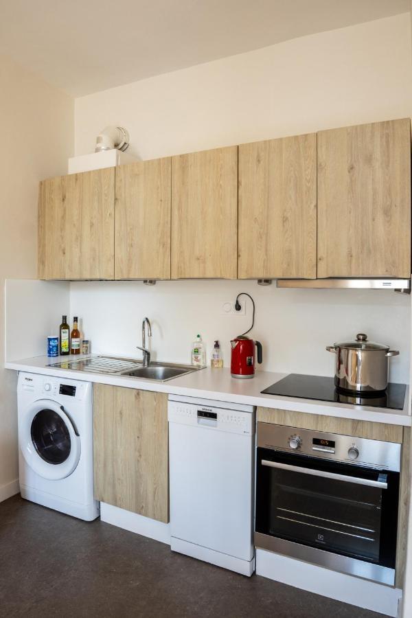 Bel Appartement, Bien Equipe Et Confortable Dans Le Centre Historique Fougères Dış mekan fotoğraf
